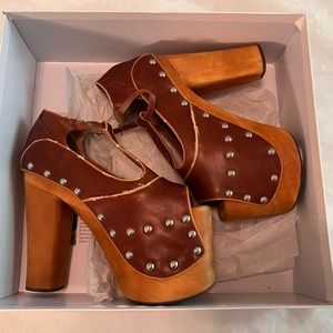 Jeffrey Campbell Fate Platform Studded Wooden Clog Heels Women’s Size 8